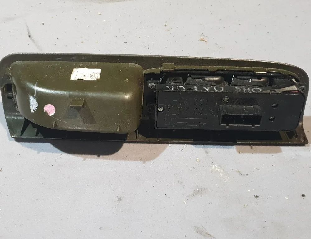 VOLVO S40 2 generation (2004-2012) Forreste venstre dør vindueskontakt 30773427,NMZ3411,8679670,03451100 11293867