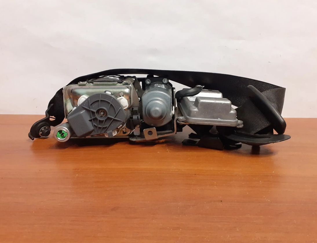 MERCEDES-BENZ C-Class W204/S204/C204 (2004-2015) Venstre forreste sikkerhedssele 615274900,6075651000,A2048606785,610099700D,#9195 14641220