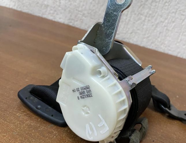 BMW 5 Series F10/F11 (2009-2017) Sikkerhedsseler 33061254B,33017492,33031009,39276,33028136,34075808,39809,34025147B,#G376 25715029