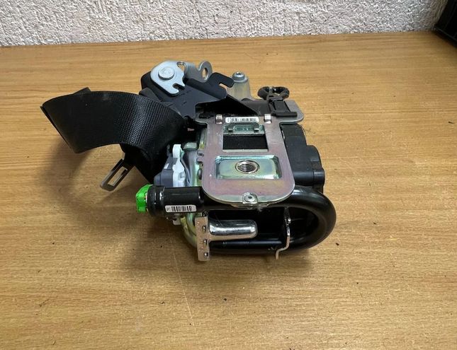 MERCEDES-BENZ E-Class W212/S212/C207/A207 (2009-2016) Venstre forreste sikkerhedssele 610035800D,A07303113,610902000,615416500,#F6201 30278809