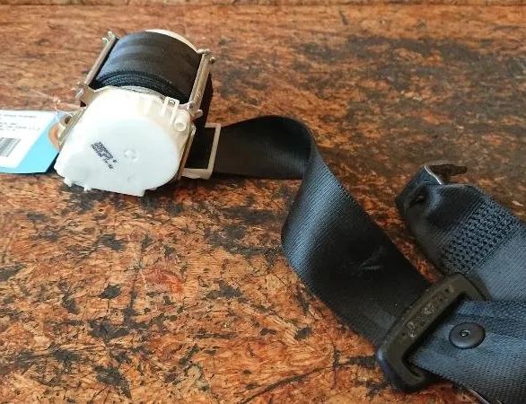 VOLKSWAGEN Passat B6 (2005-2010) Bagerste venstre sikkerhedssele 33059772B,3C9857805G 24849284