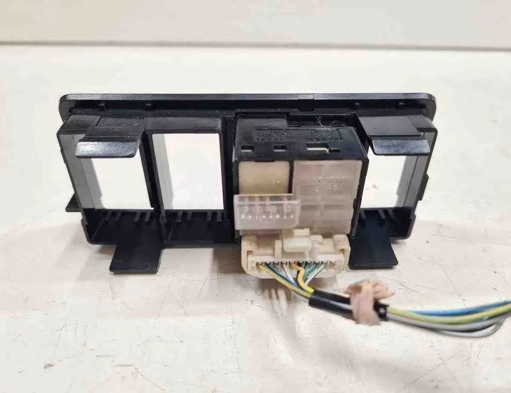 TOYOTA Avensis 2 generation (2002-2009) Kontakt til spejljustering 183575,R777669 32716805