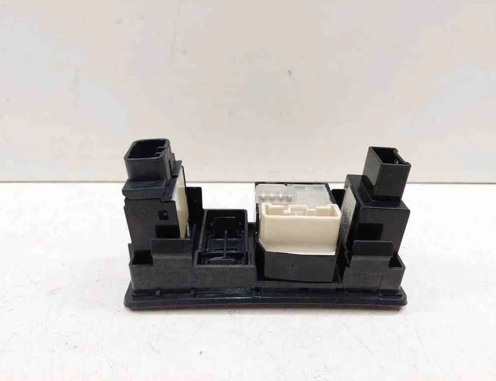 TOYOTA Avensis 2 generation (2002-2009) Afbrydere 156762,777669,183575 32724012