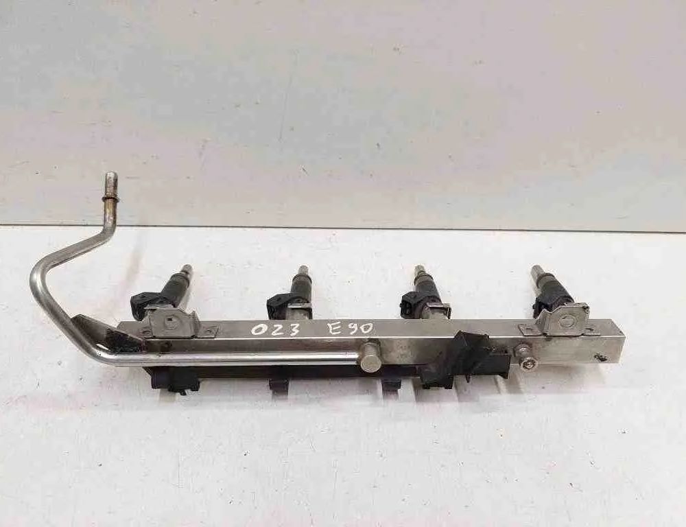 BMW 3 Series E90/E91/E92/E93 (2004-2013) Brændstofskinne 7526892,7530420 32724369