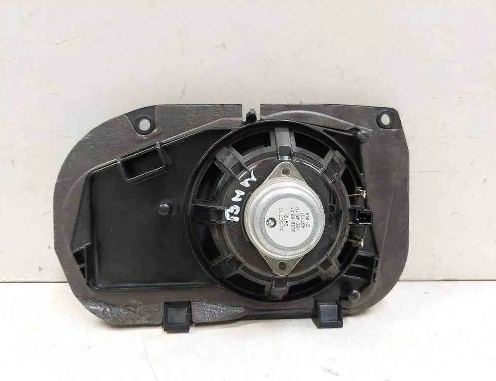 BMW 5 Series F10/F11 (2009-2017) Dashboard lydhøjttaler 923918301,497107,16014910 32730689