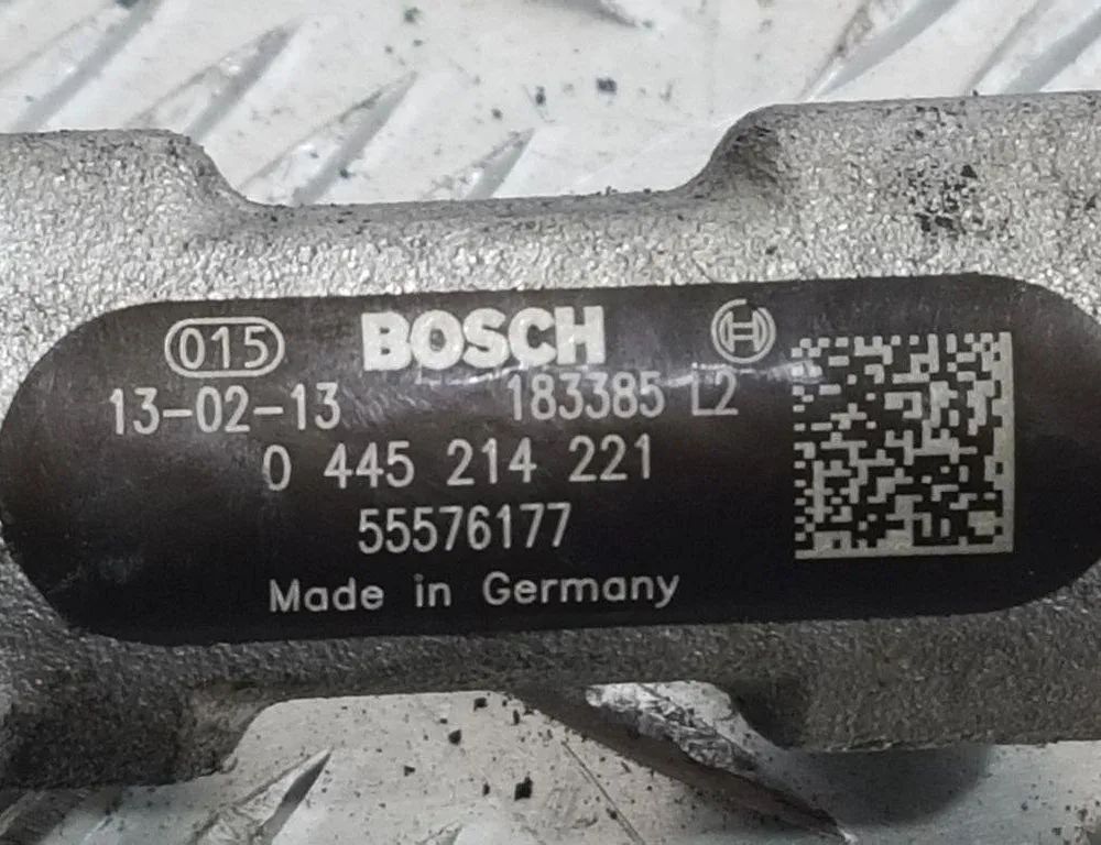 OPEL Insignia A (2008-2016) Brændstofskinne 183385,0445214221 31380121