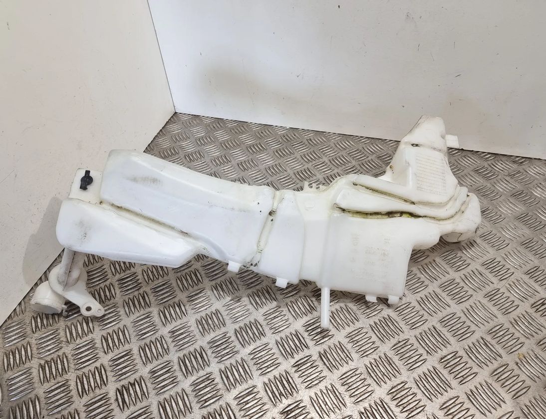 FORD C-Max 1 generation (2003-2010) Vinduesvaskertank 3M5113K163AC 21645170