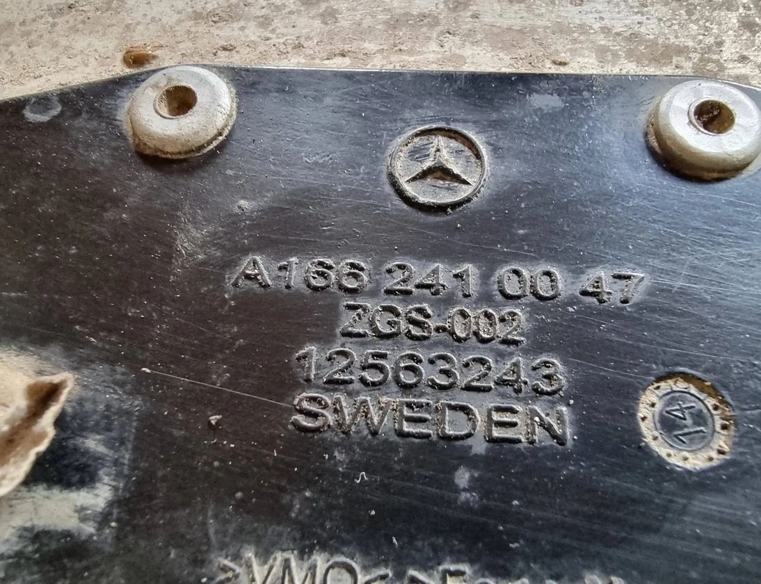 MERCEDES-BENZ M-Class W166 (2011-2015) Gearkassemonteringsbeslag A1662410047,12563243,ZGS002 25612255