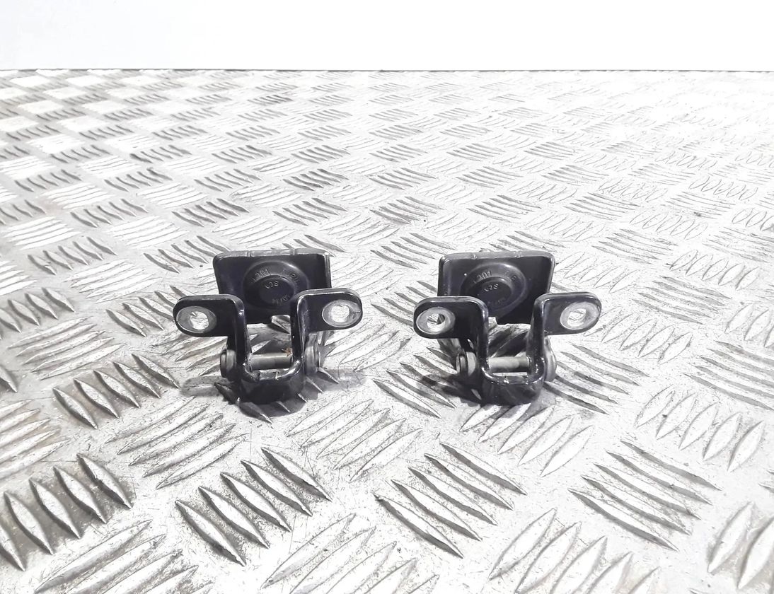 VOLKSWAGEN Golf 7 generation (2012-2024) Venstre side bagklaps hængsel 5G6827301 27975687