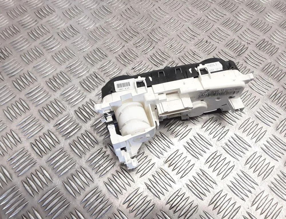 MERCEDES-BENZ A-Class W169 (2004-2012) Andre kontrolenheder A1698300585 32832137