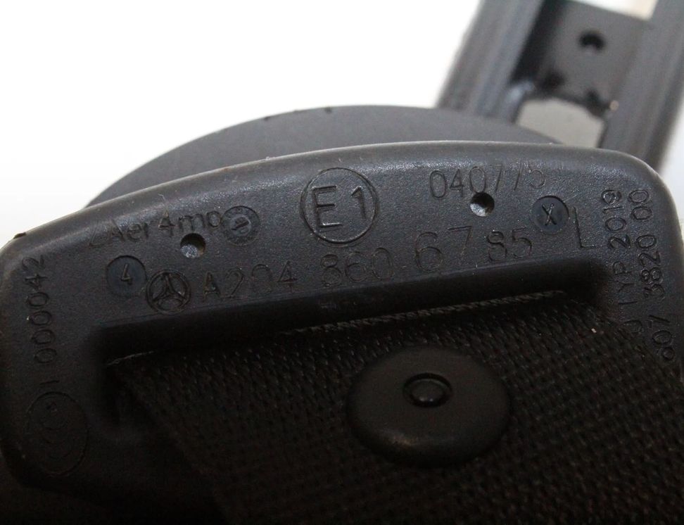 MERCEDES-BENZ C-Class W204/S204/C204 (2004-2015) Venstre forreste sikkerhedssele A2048606785 22879235