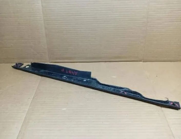 AUDI A4 allroad B9 (2016-2024) Vinge færdiggørelse 8W0820582 27951547