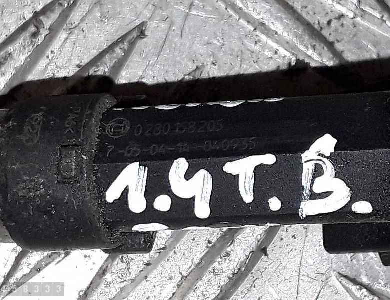 OPEL Astra J (2009-2020) Olieinjektor 0280158205 28640597