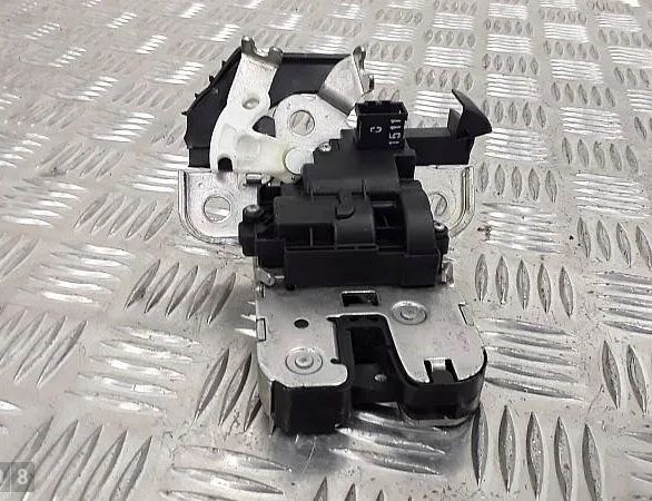 AUDI A1 8X (2010-2020) Bagklaps bagklaplås 8k9827505a 30637490