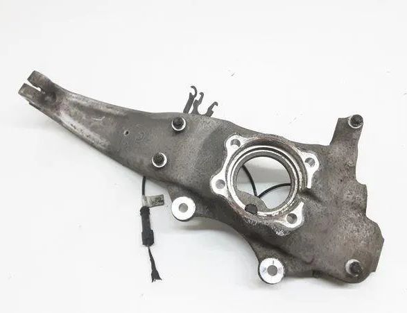 BMW 5 Series G30/G31 (2016-2023) Forreste venstre hjulnav 6884382 20536962