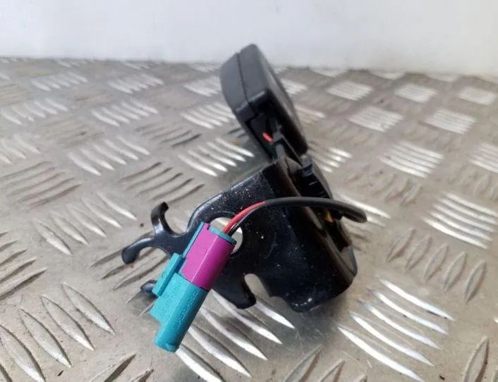 VOLVO XC60 1 generation (2008-2017) Højre bagsæde spænde 34019471,30734716 25148612