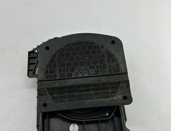 BMW 5 Series F10/F11 (2009-2017) Subwoofer 16014910,9195290 31526238