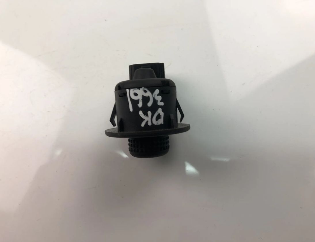 RENAULT Clio 4 generation (2012-2020) Kontakt til spejljustering 255706203R 17777983