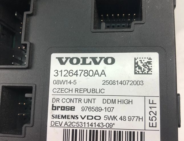 VOLVO S40 2 generation (2004-2012) Forreste højre dør Vindueskontrolmotor 979037100 23833199