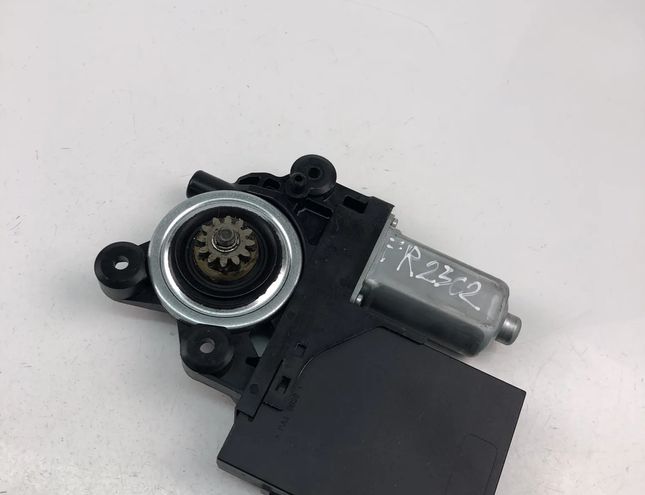 VOLVO C30 1 generation (2006-2013) Forreste højre dør Vindueskontrolmotor 979037-100 24944307