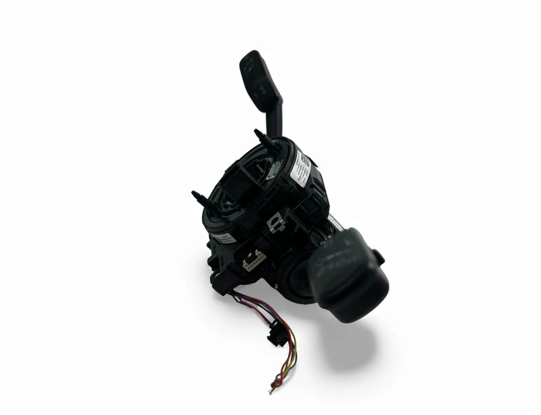 VOLKSWAGEN Golf 7 generation (2012-2024) Drej kontakten 5Q0953507AG 33102493