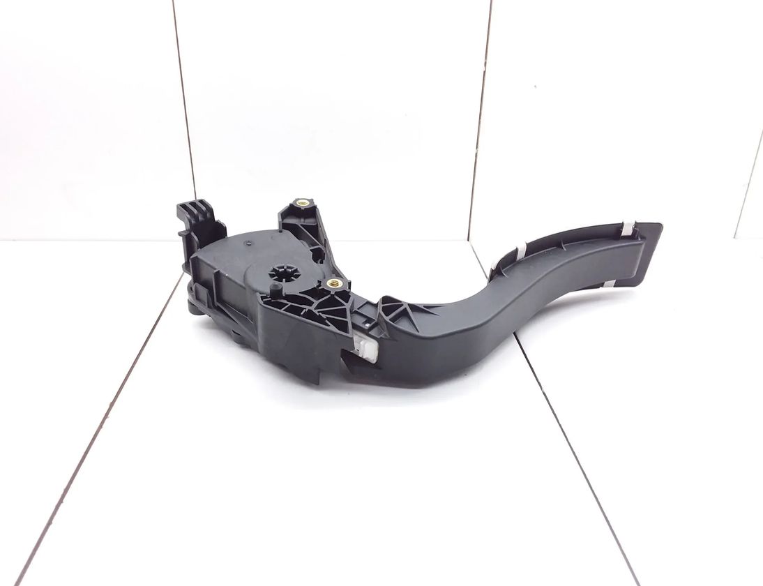 RENAULT Captur 1 generation (2013-2019) Gaspedal 180026380R 23099573