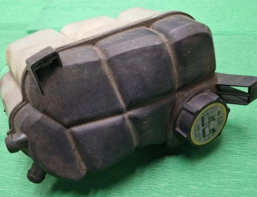 SUBARU Forester SH (2007-2013) Ekspansionsbeholder 6g918k218 31625431