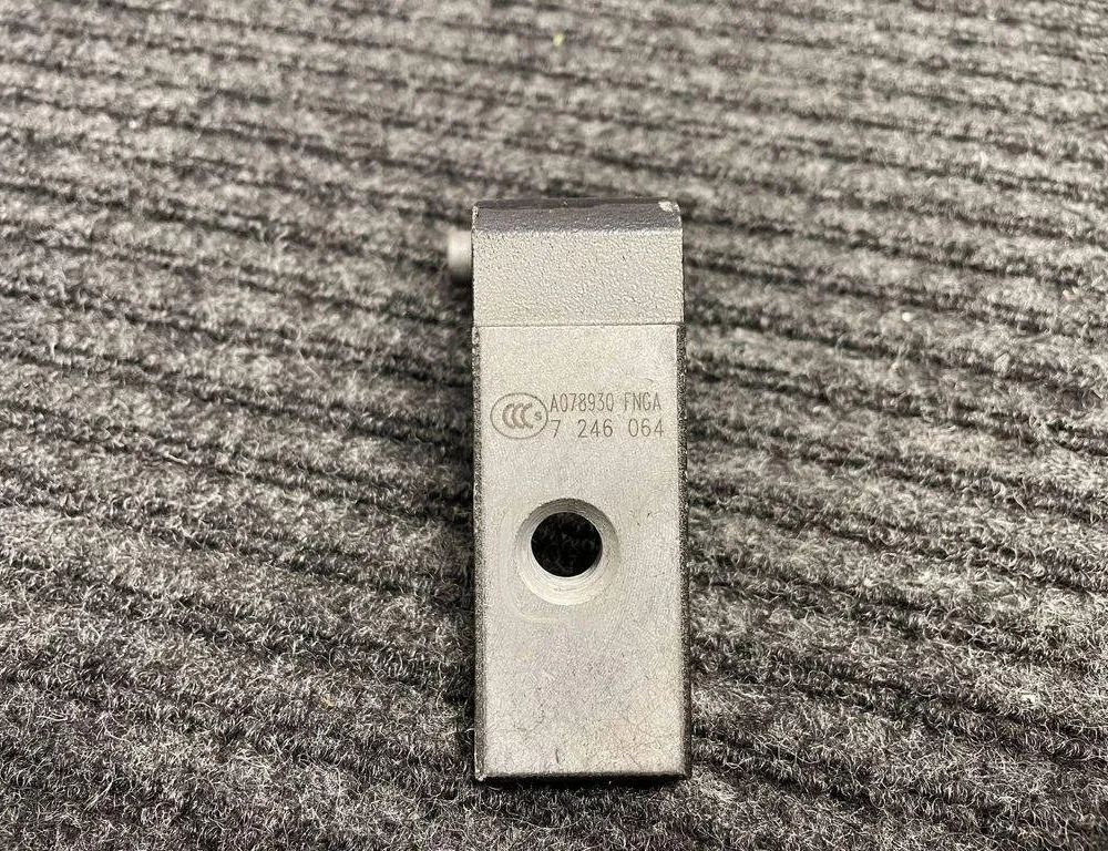 BMW 2 Series F44 (2019-2023) Bageste venstre dørhængsel 7246064,A078930 32190557