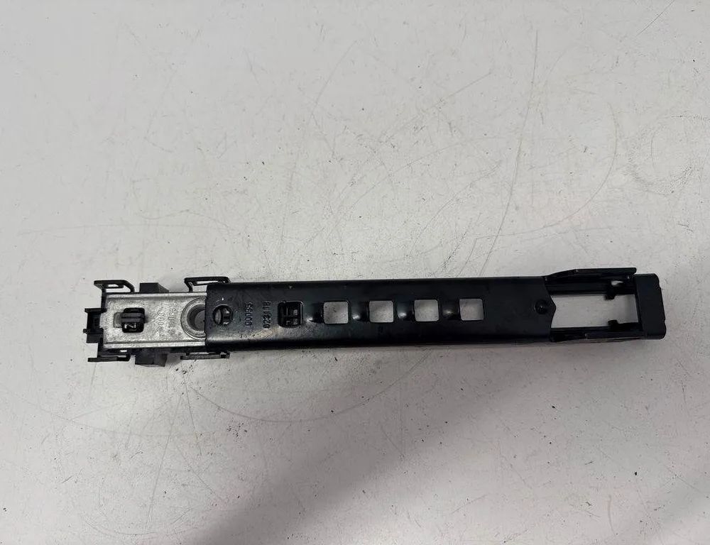 MERCEDES-BENZ GLC X253 (2015-2024) Højre forreste sikkerhedssele højdejuster A0008600388 32204054