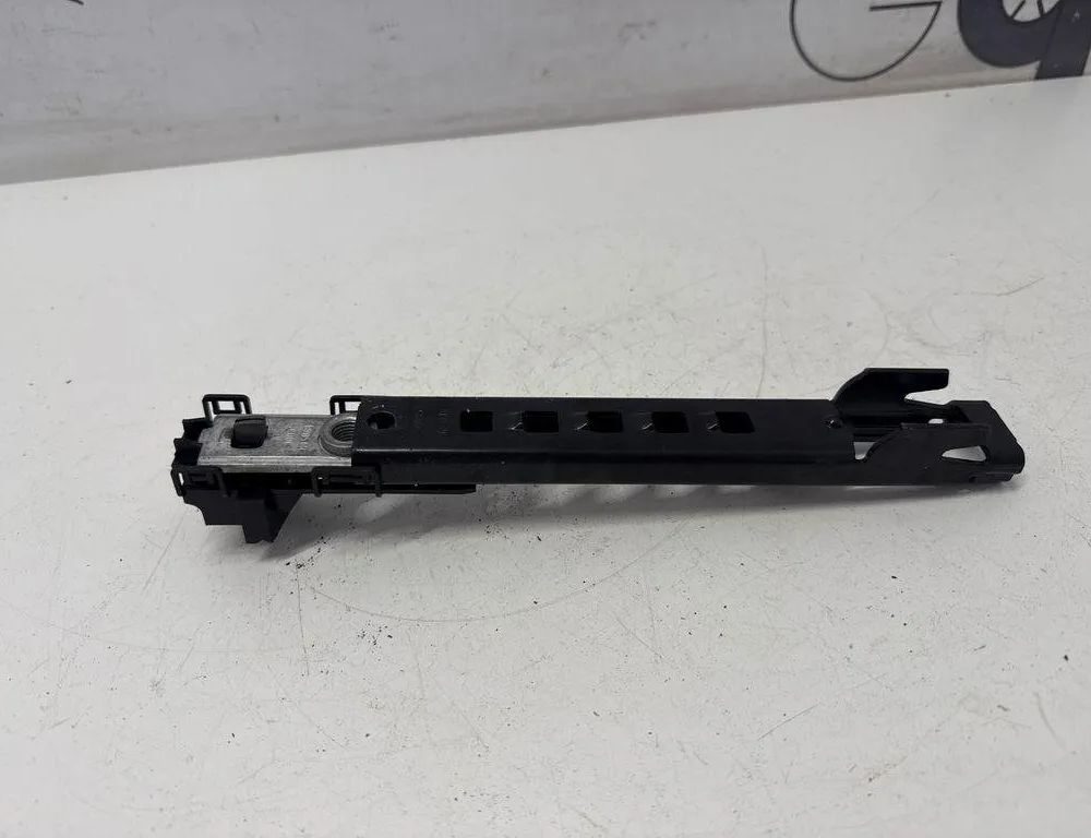 MERCEDES-BENZ GLC X253 (2015-2024) Højre forreste sikkerhedssele højdejuster A0008600388 32204054