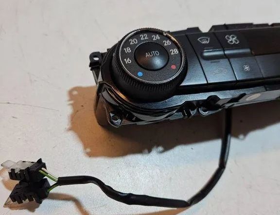 MERCEDES-BENZ CLS-Class C219 (2004-2010) Andre kontrolenheder 2198300985 31062869