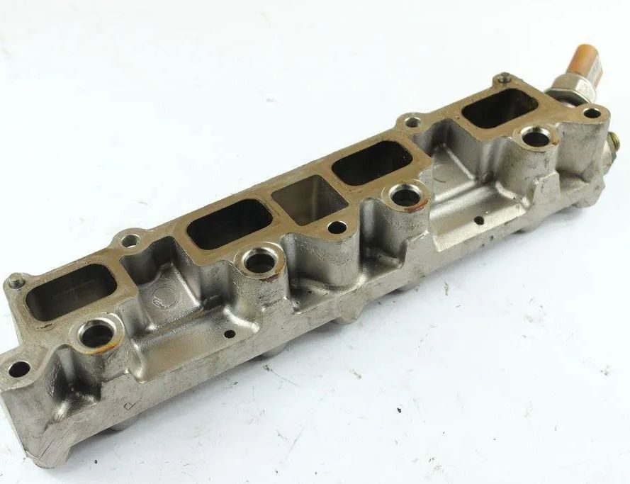 VOLKSWAGEN Jetta 6 generation (2010-2018) Brændstofskinne GK284AHB 31940320