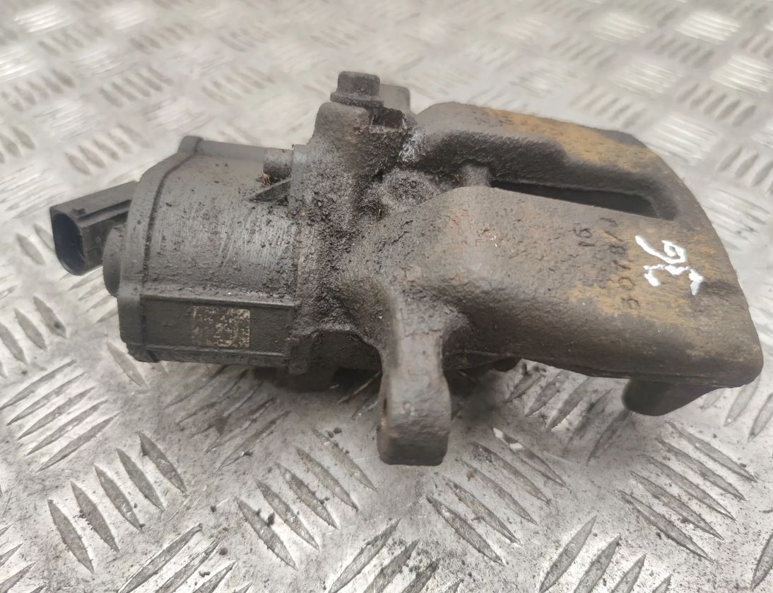 VOLKSWAGEN Passat CC 1 generation (2008-2017) Bremsekaliber venstre bag 32332267,5078 17259702