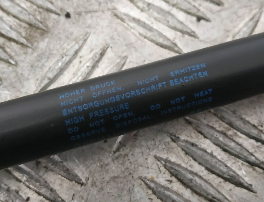 VOLKSWAGEN Passat B7 (2010-2015) Forreste højre motorhjelm 3AA823359A 17907832