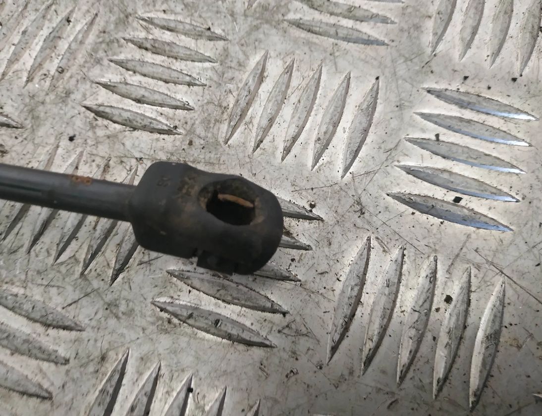 VOLKSWAGEN Passat B7 (2010-2015) Forreste højre motorhjelm 3AA823359A 17907832