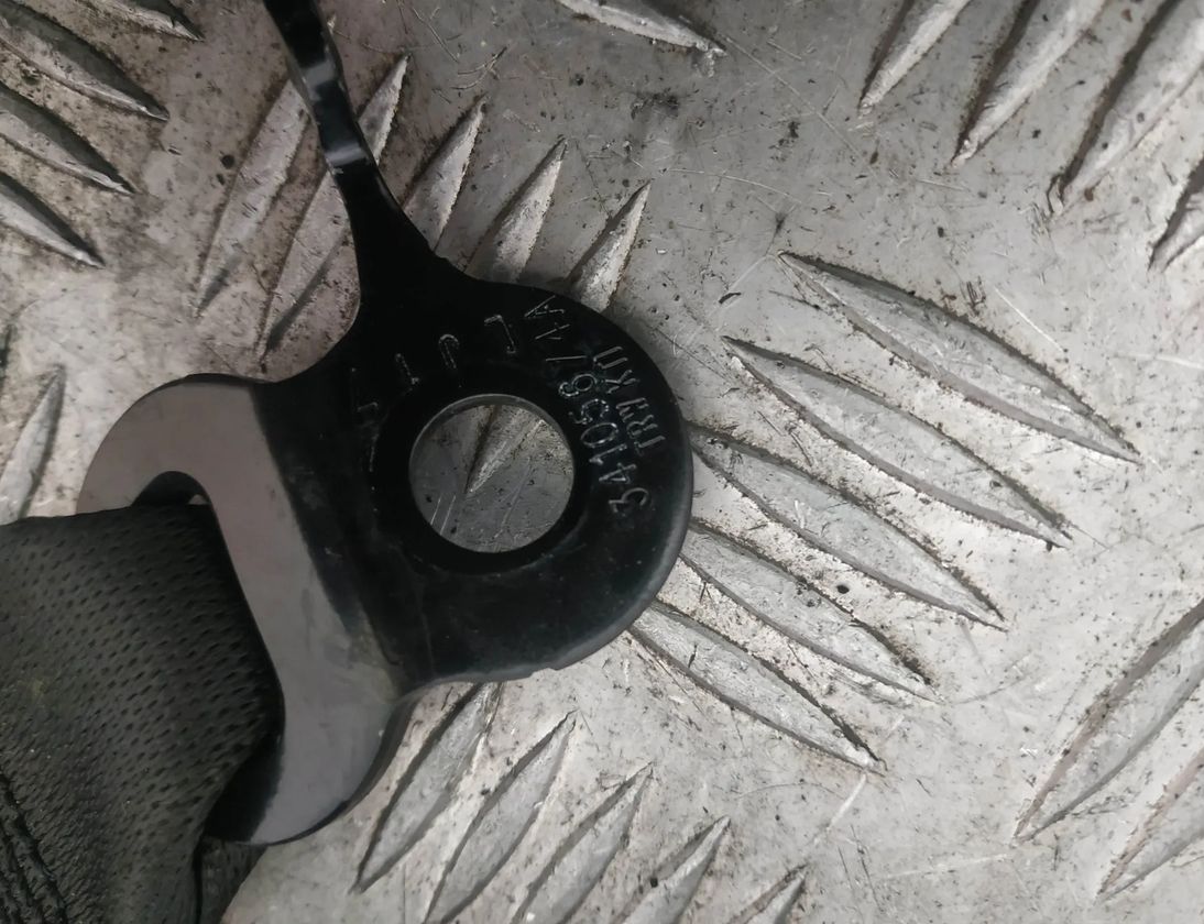 BMW 7 Series F01/F02 (2008-2015) Bagerste sikkerhedssele i midten 33044914B,34036732A 18778403