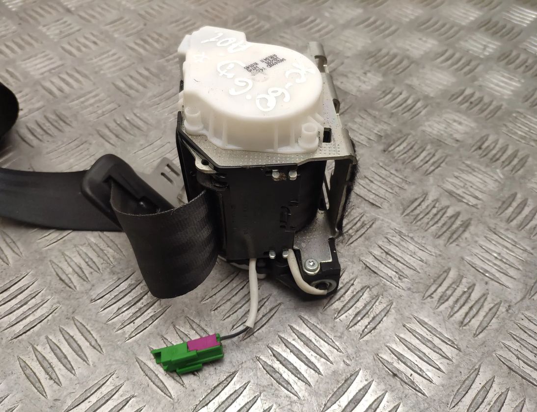 VOLVO XC60 1 generation (2008-2017) Højre bagerste sikkerhedssele 34024991D 21684432