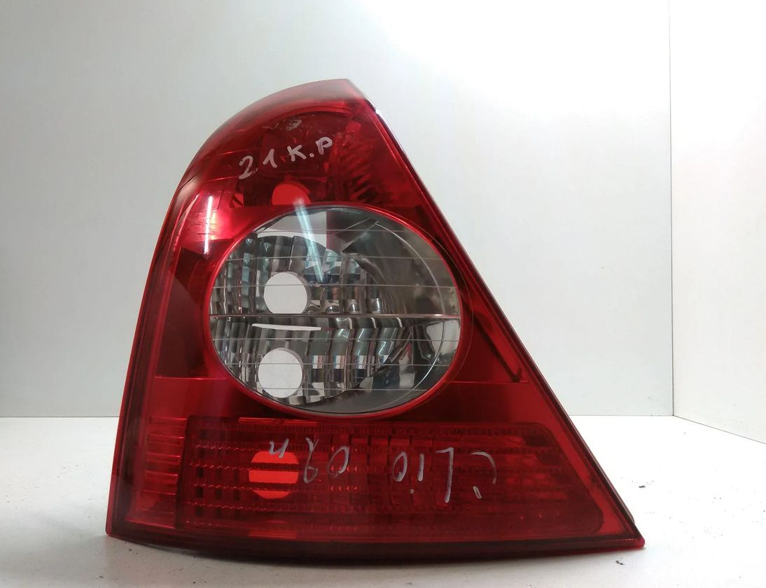 RENAULT Clio 2 generation (1998-2013) Venstre baglygte 8200071413 28393852
