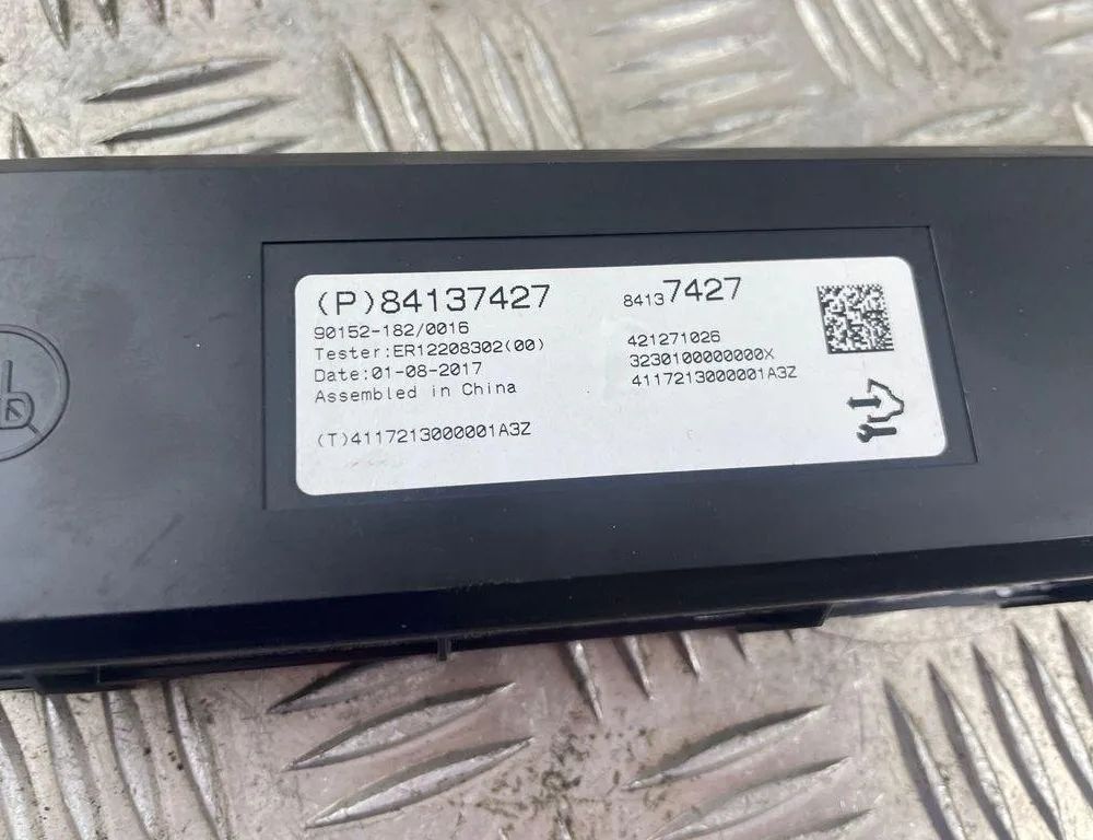 OPEL Insignia B (2017-2024) Andre kontrolenheder 84137427 31593544