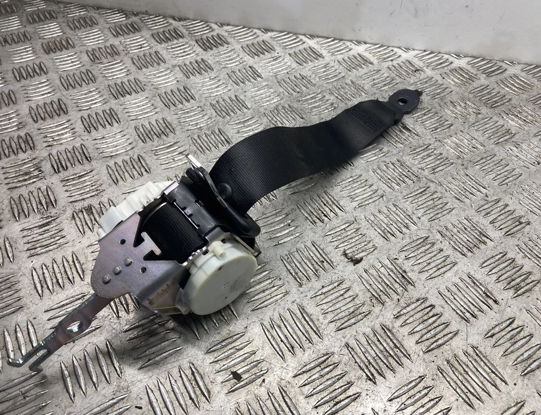 BMW 5 Series F10/F11 (2009-2017) Sikkerhedsseler 9163237 23556717