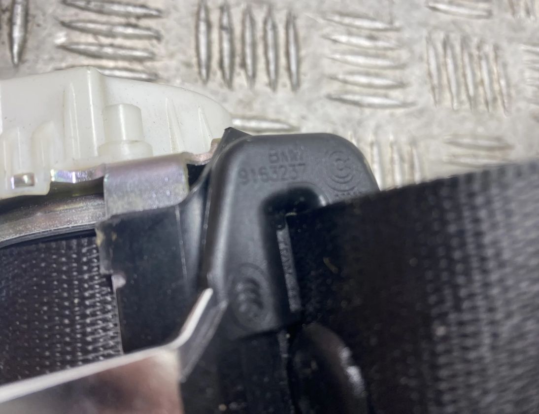 BMW 5 Series F10/F11 (2009-2017) Sikkerhedsseler 9163237 23556717