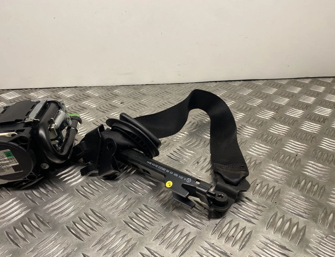 MERCEDES-BENZ C-Class W204/S204/C204 (2004-2015) Forreste højre sikkerhedssele a2048602485 27789228