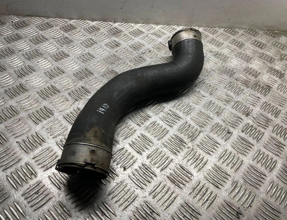 MERCEDES-BENZ C-Class W204/S204/C204 (2004-2015) Intercooler Slangerør A2045282182 30997217