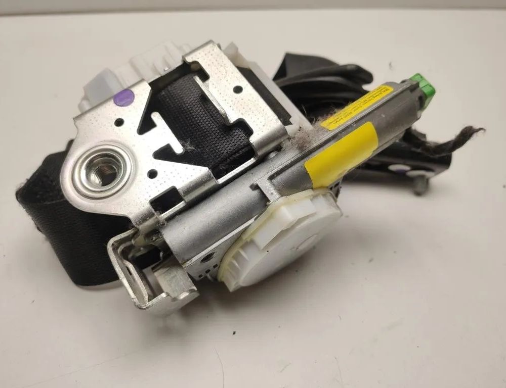 MERCEDES-BENZ GLK-Class X204 (2008-2015) Forreste højre sikkerhedssele A2048609885,A2048603686 29535036