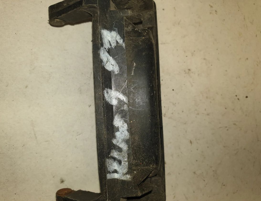 RENAULT 9 1 generation (1981-1986) Højre side skydedør udvendigt håndtag 24263253