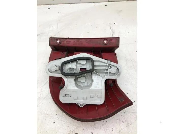 SKODA Yeti 1 generation (2009-2018) Venstre baglygte 5L0945111 29046742