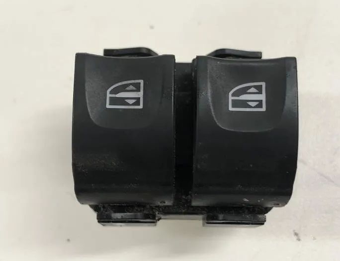 RENAULT Zoe 1 generation (2012-2023) Forreste venstre dør vindueskontakt 254116044R 31264807