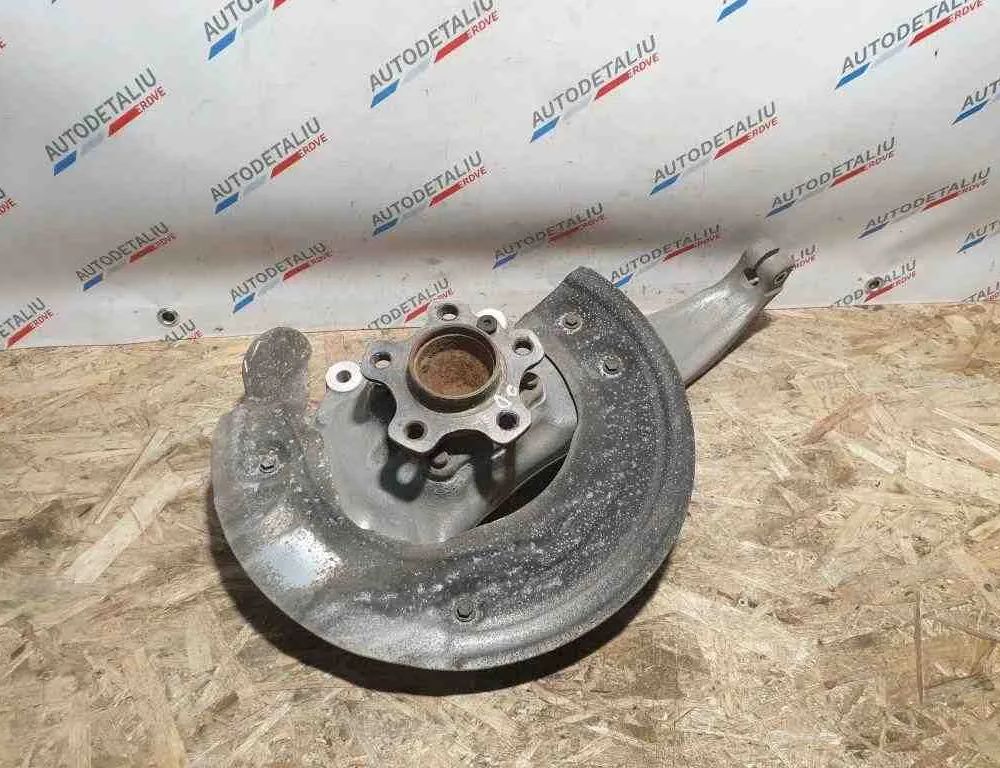 BMW 5 Series G30/G31 (2016-2023) Forreste højre hjulnav 6884382,6861798 32614904