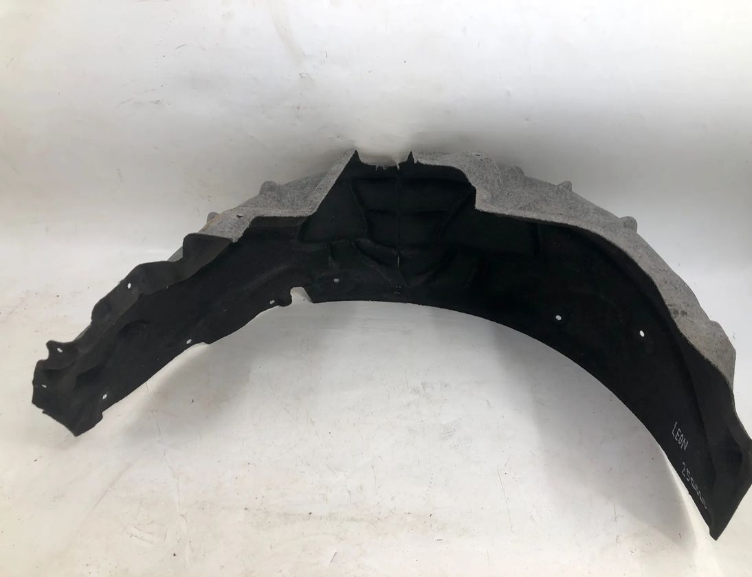 SEAT Leon Bagerste venstre bueforing 5fe81971 32962880