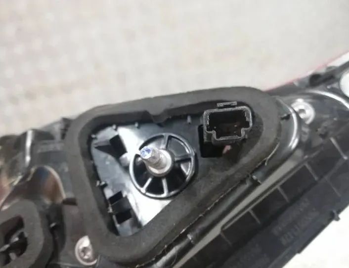 RENAULT Clio 5 generation (2019-2023) Forlygtedæksel 265550866R 27895154